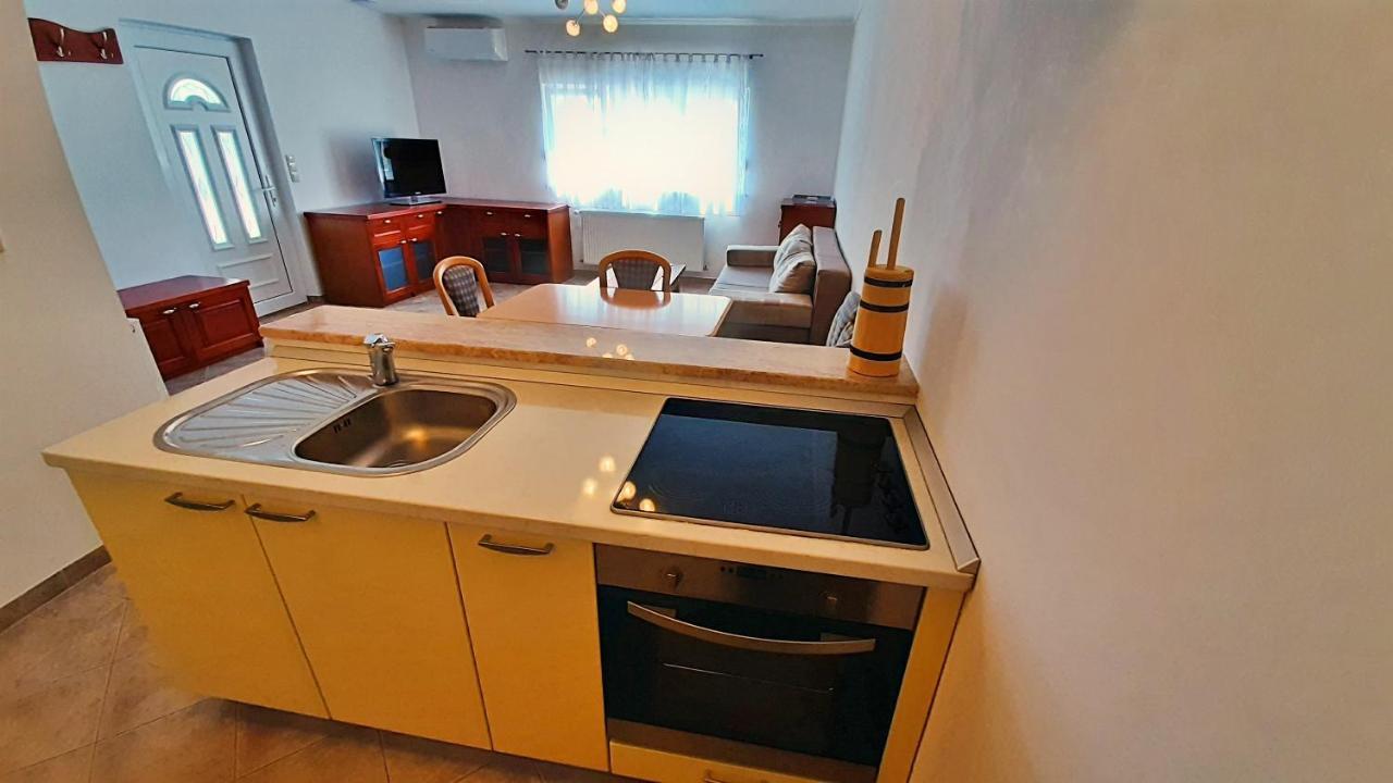 Apartments Stare Duce 6 Omiš Exterior foto